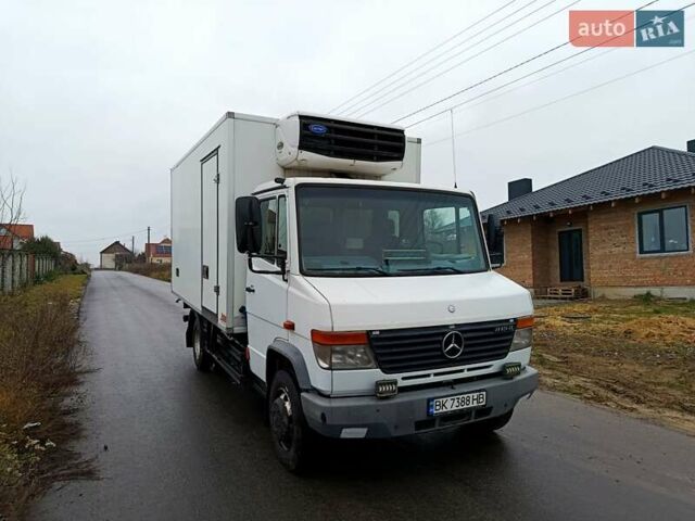 Белый Мерседес Варио, объемом двигателя 4.25 л и пробегом 670 тыс. км за 18000 $, фото 1 на Automoto.ua