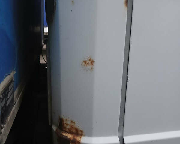 Белый Мерседес Варио, объемом двигателя 4.25 л и пробегом 568 тыс. км за 21500 $, фото 7 на Automoto.ua