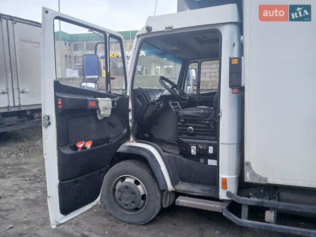 Белый Мерседес Варио, объемом двигателя 4.25 л и пробегом 568 тыс. км за 21500 $, фото 2 на Automoto.ua