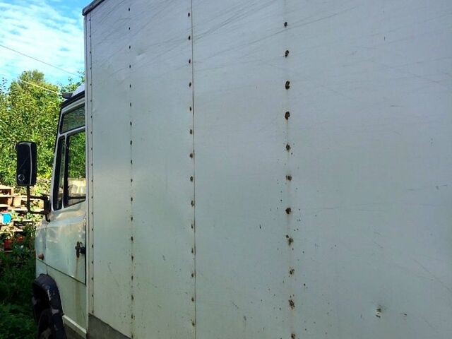 Белый Мерседес Варио, объемом двигателя 2.9 л и пробегом 0 тыс. км за 5700 $, фото 5 на Automoto.ua