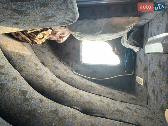 Мерседес Варіо 1999 у Коростышеве на Automoto.ua Білий Мерседес Варіо, об'ємом двигуна 4.25 л та пробігом 139 тис. км за 10500 $, фото 9 на Automoto.ua