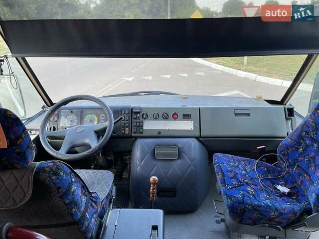 Белый Мерседес Варио, объемом двигателя 4.25 л и пробегом 555 тыс. км за 25500 $, фото 17 на Automoto.ua