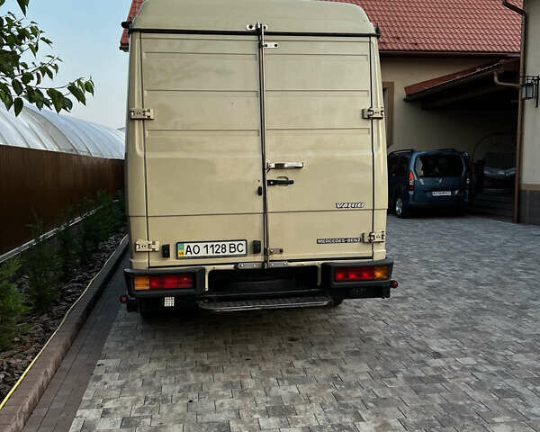 Бежевый Мерседес Варио, объемом двигателя 4.6 л и пробегом 440 тыс. км за 15500 $, фото 5 на Automoto.ua