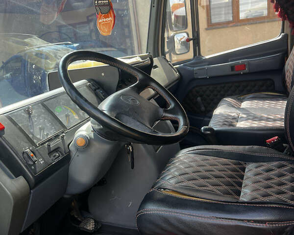 Бежевый Мерседес Варио, объемом двигателя 4.6 л и пробегом 440 тыс. км за 15500 $, фото 21 на Automoto.ua