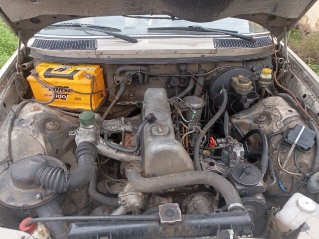 Бежевый Мерседес Варио, объемом двигателя 0 л и пробегом 300 тыс. км за 2000 $, фото 7 на Automoto.ua