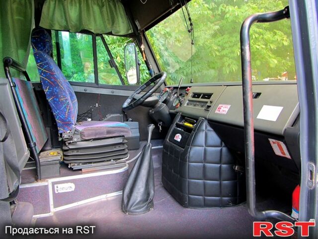 Мерседес Варио, объемом двигателя 4 л и пробегом 400 тыс. км за 13000 $, фото 7 на Automoto.ua