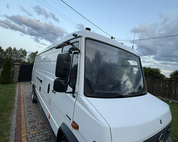 Мерседес Варио, объемом двигателя 4.2 л и пробегом 111 тыс. км за 24500 $, фото 9 на Automoto.ua