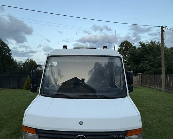 Мерседес Варио, объемом двигателя 4.2 л и пробегом 111 тыс. км за 24500 $, фото 8 на Automoto.ua