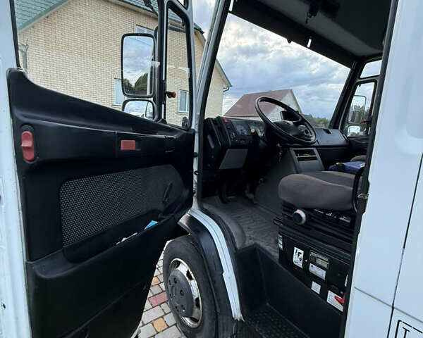 Мерседес Варио, объемом двигателя 4.2 л и пробегом 111 тыс. км за 24500 $, фото 19 на Automoto.ua