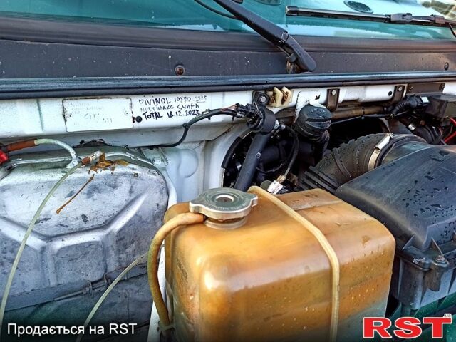 Мерседес Варіо, об'ємом двигуна 2.9 л та пробігом 470 тис. км за 10000 $, фото 10 на Automoto.ua