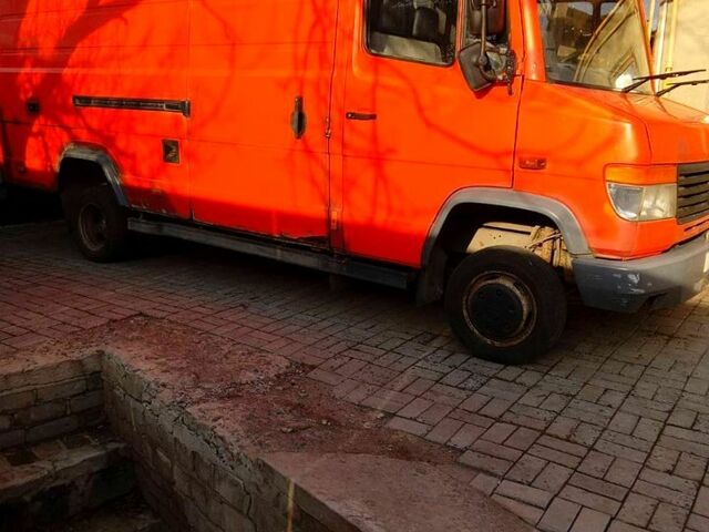 Мерседес Варіо, об'ємом двигуна 2.9 л та пробігом 200 тис. км за 5200 $, фото 1 на Automoto.ua