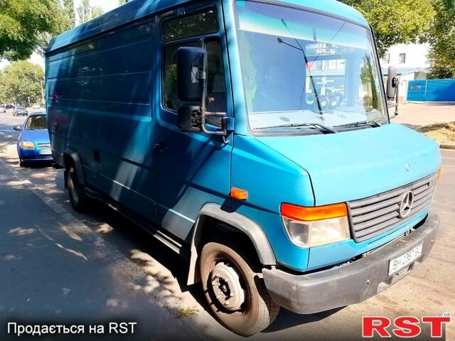 Мерседес Варио, объемом двигателя 4.2 л и пробегом 470 тыс. км за 6000 $, фото 1 на Automoto.ua
