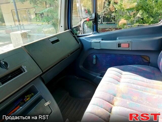 Мерседес Варио, объемом двигателя 4.2 л и пробегом 470 тыс. км за 6000 $, фото 5 на Automoto.ua