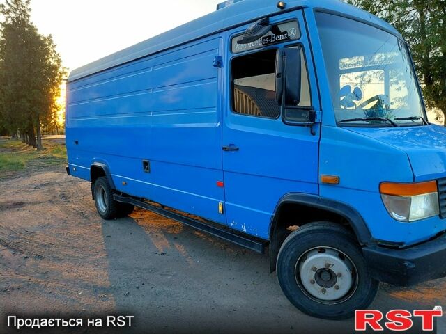 Мерседес Варио, объемом двигателя 4.3 л и пробегом 381 тыс. км за 12000 $, фото 1 на Automoto.ua