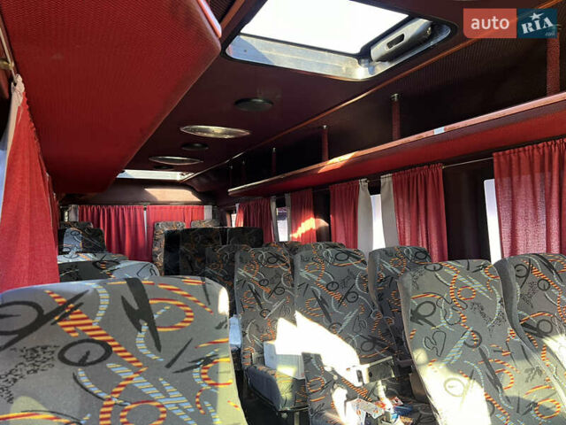 Мерседес Варіо, об'ємом двигуна 4.2 л та пробігом 600 тис. км за 6000 $, фото 4 на Automoto.ua