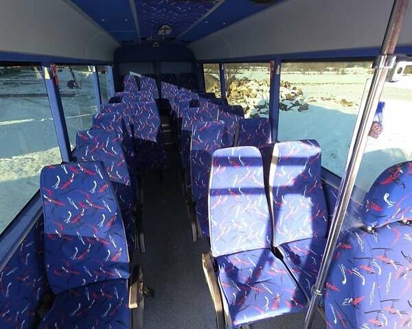 Мерседес Варио, объемом двигателя 4.2 л и пробегом 140 тыс. км за 30800 $, фото 6 на Automoto.ua