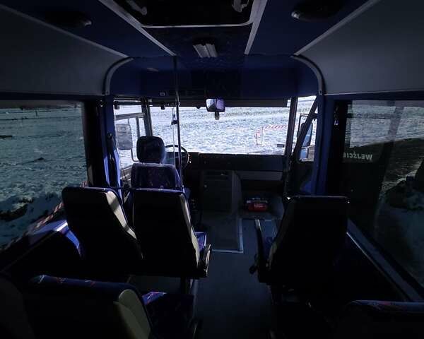 Мерседес Варио, объемом двигателя 4.2 л и пробегом 140 тыс. км за 30800 $, фото 5 на Automoto.ua