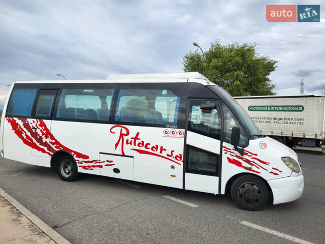 Мерседес Варио, объемом двигателя 4.2 л и пробегом 525 тыс. км за 33394 $, фото 2 на Automoto.ua