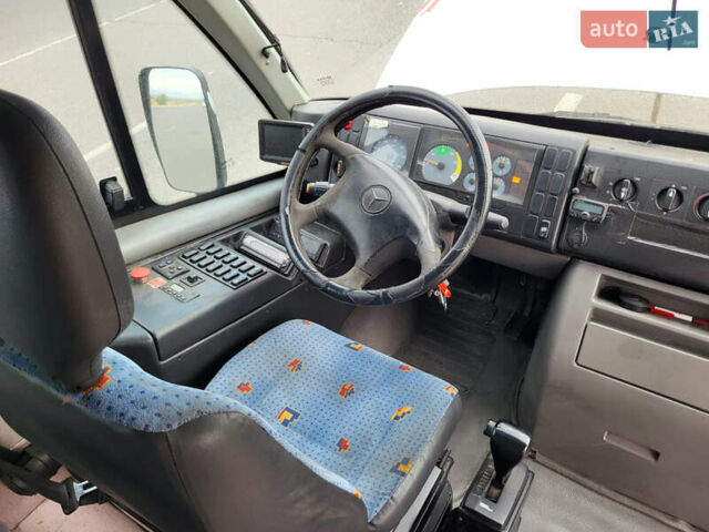 Мерседес Варио, объемом двигателя 4.2 л и пробегом 525 тыс. км за 33394 $, фото 5 на Automoto.ua