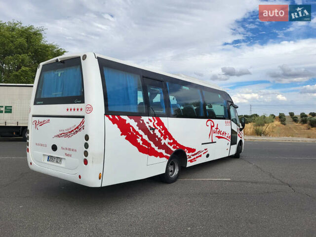 Мерседес Варио, объемом двигателя 4.2 л и пробегом 525 тыс. км за 33394 $, фото 1 на Automoto.ua