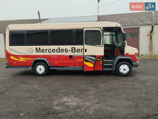 Мерседес Варіо, об'ємом двигуна 4.3 л та пробігом 1 тис. км за 18700 $, фото 14 на Automoto.ua