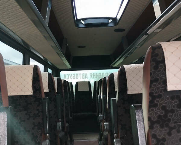 Мерседес Варіо, об'ємом двигуна 4.3 л та пробігом 1 тис. км за 18700 $, фото 30 на Automoto.ua