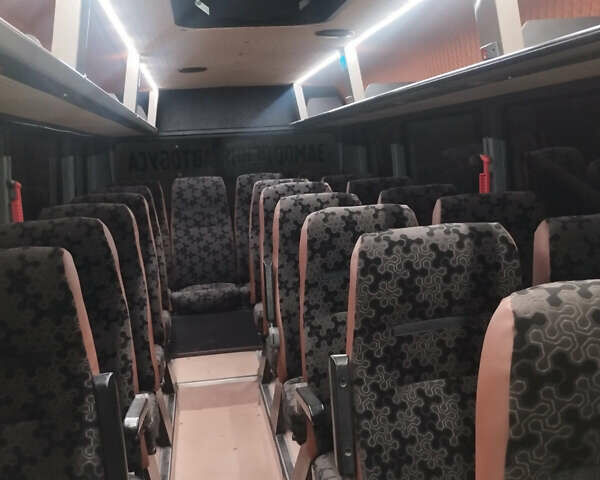 Мерседес Варіо, об'ємом двигуна 4.3 л та пробігом 1 тис. км за 18700 $, фото 56 на Automoto.ua