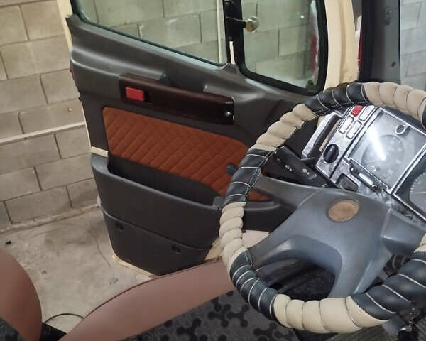 Мерседес Варіо, об'ємом двигуна 4.3 л та пробігом 1 тис. км за 18700 $, фото 58 на Automoto.ua