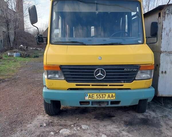 Желтый Мерседес Варио, объемом двигателя 0 л и пробегом 300 тыс. км за 5500 $, фото 4 на Automoto.ua