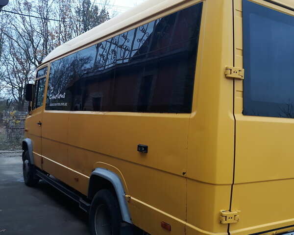 Жовтий Мерседес Варіо, об'ємом двигуна 2.87 л та пробігом 185 тис. км за 6000 $, фото 4 на Automoto.ua