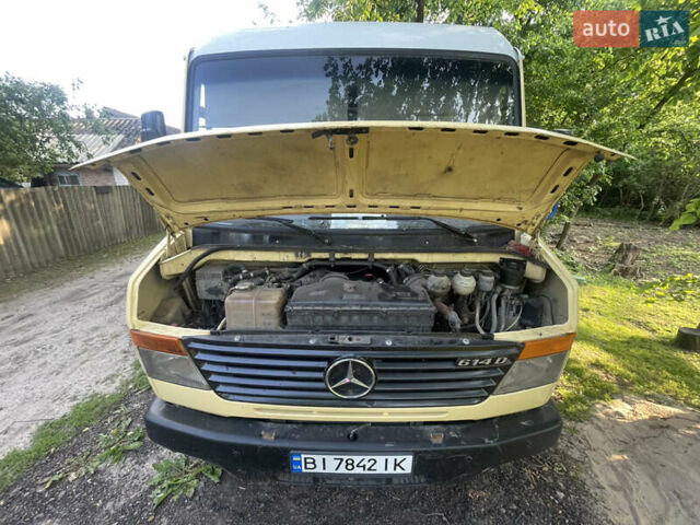 Мерседес Варіо 2001 у Лубнах на Automoto.ua Жовтий Мерседес Варіо, об'ємом двигуна 4.25 л та пробігом 584 тис. км за 13700 $, фото 5 на Automoto.ua