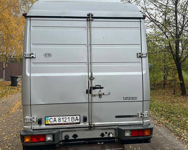Сірий Мерседес Варіо, об'ємом двигуна 4.3 л та пробігом 400 тис. км за 15000 $, фото 4 на Automoto.ua