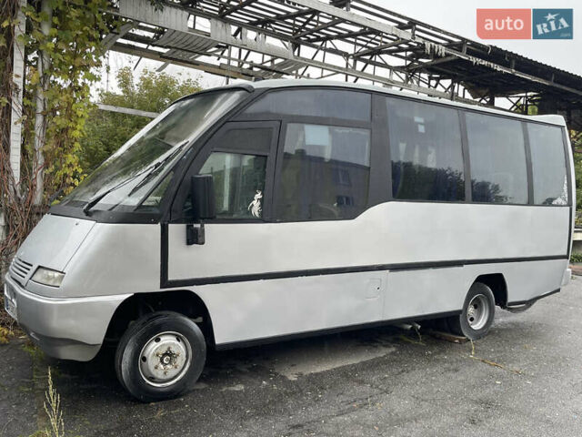 Серый Мерседес Варио, объемом двигателя 4.2 л и пробегом 500 тыс. км за 17500 $, фото 2 на Automoto.ua