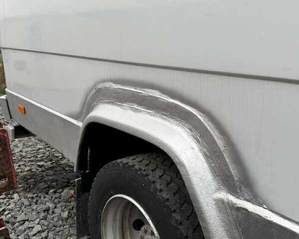 Серый Мерседес Варио, объемом двигателя 4.3 л и пробегом 200 тыс. км за 14000 $, фото 69 на Automoto.ua