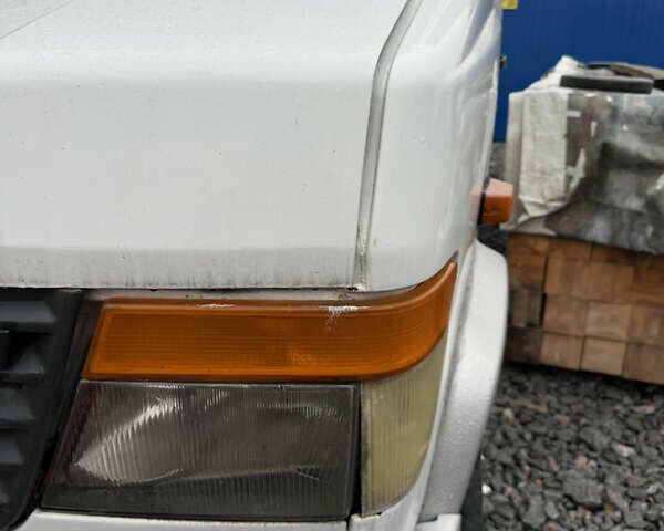 Серый Мерседес Варио, объемом двигателя 4.3 л и пробегом 200 тыс. км за 14000 $, фото 7 на Automoto.ua