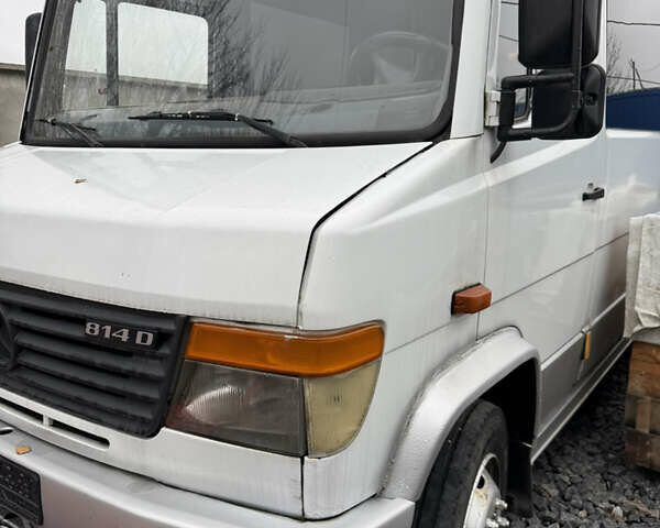 Серый Мерседес Варио, объемом двигателя 4.3 л и пробегом 200 тыс. км за 14000 $, фото 13 на Automoto.ua