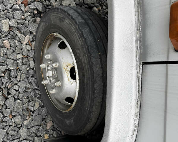 Серый Мерседес Варио, объемом двигателя 4.3 л и пробегом 200 тыс. км за 14000 $, фото 30 на Automoto.ua