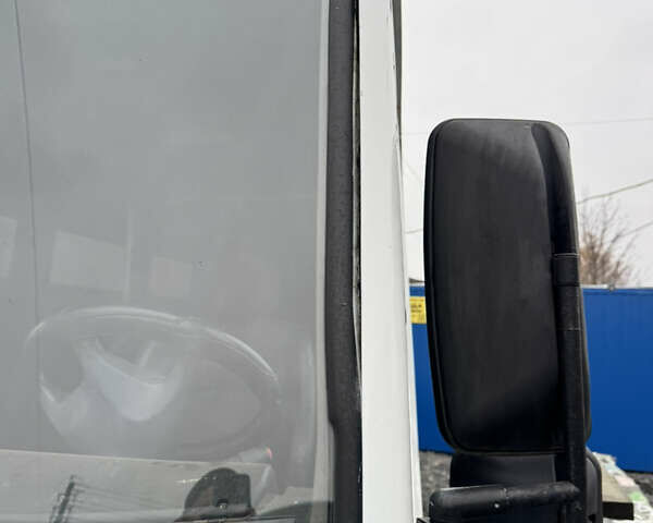 Серый Мерседес Варио, объемом двигателя 4.3 л и пробегом 200 тыс. км за 14000 $, фото 6 на Automoto.ua