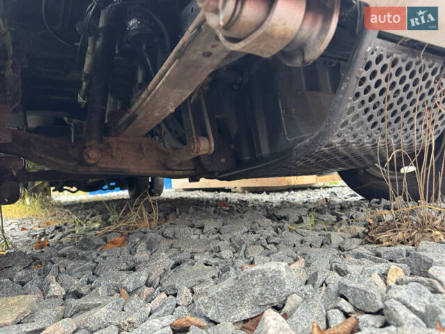 Серый Мерседес Варио, объемом двигателя 4.3 л и пробегом 200 тыс. км за 14000 $, фото 35 на Automoto.ua