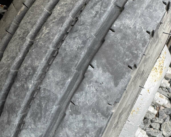 Серый Мерседес Варио, объемом двигателя 4.3 л и пробегом 200 тыс. км за 14000 $, фото 9 на Automoto.ua