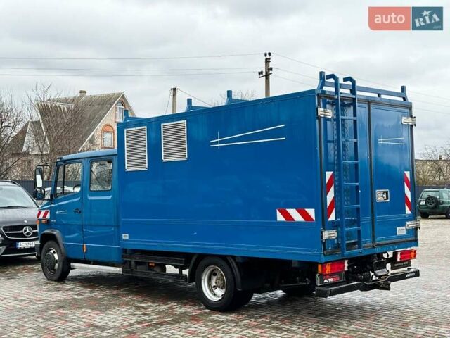 Синій Мерседес Варіо, об'ємом двигуна 4.25 л та пробігом 327 тис. км за 21999 $, фото 5 на Automoto.ua
