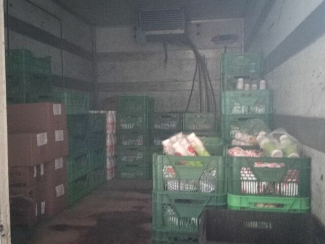 Синий Мерседес Варио, объемом двигателя 4 л и пробегом 500 тыс. км за 3100 $, фото 7 на Automoto.ua