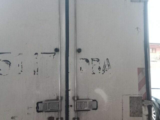 Синий Мерседес Варио, объемом двигателя 4 л и пробегом 500 тыс. км за 3100 $, фото 3 на Automoto.ua