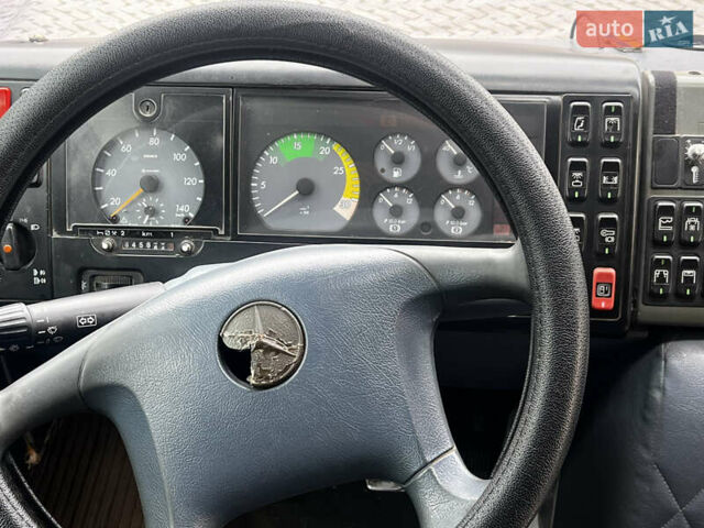 Синий Мерседес Варио, объемом двигателя 4.25 л и пробегом 700 тыс. км за 17500 $, фото 6 на Automoto.ua