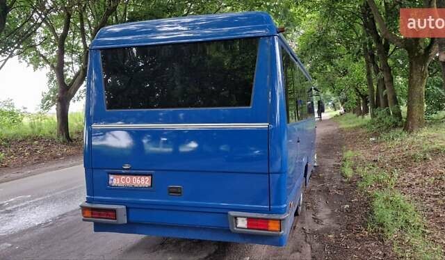 Синий Мерседес Варио, объемом двигателя 4.3 л и пробегом 432 тыс. км за 51900 $, фото 8 на Automoto.ua