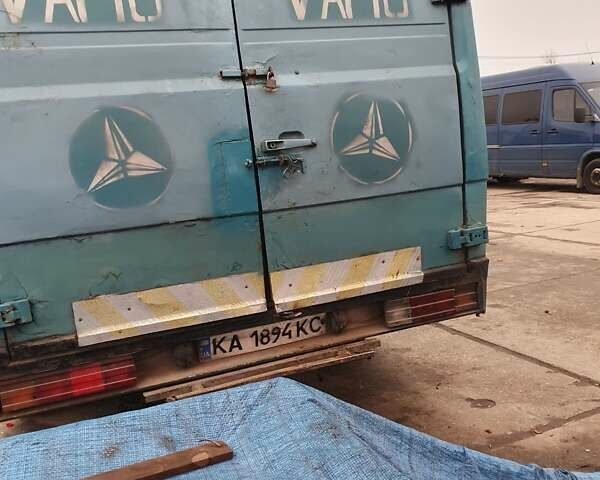 Зелений Мерседес Варіо, об'ємом двигуна 2.87 л та пробігом 750 тис. км за 5500 $, фото 2 на Automoto.ua