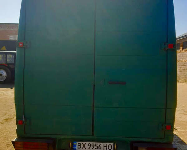 Зеленый Мерседес Варио, объемом двигателя 2.87 л и пробегом 230 тыс. км за 9000 $, фото 8 на Automoto.ua