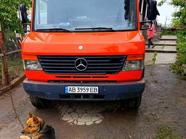 Помаранчевий Мерседес Варіо, об'ємом двигуна 4.3 л та пробігом 340 тис. км за 12500 $, фото 1 на Automoto.ua