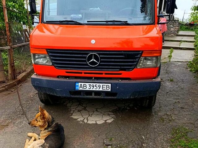 Помаранчевий Мерседес Варіо, об'ємом двигуна 4.3 л та пробігом 340 тис. км за 12500 $, фото 4 на Automoto.ua