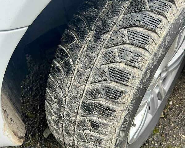 Белый Мерседес Виано, объемом двигателя 3 л и пробегом 311 тыс. км за 21999 $, фото 7 на Automoto.ua